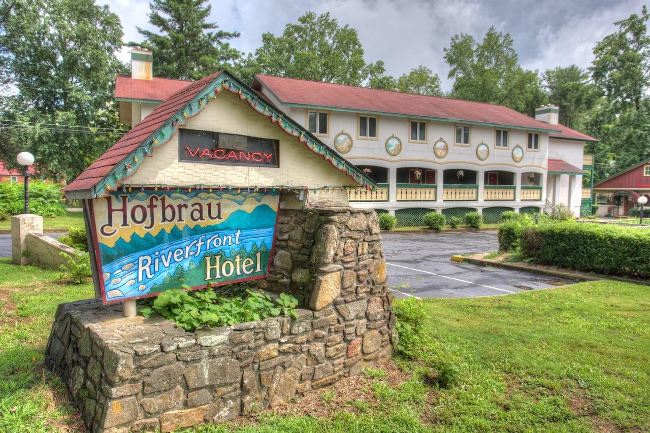 Hofbrau Riverfront Hotel Helen Extérieur photo